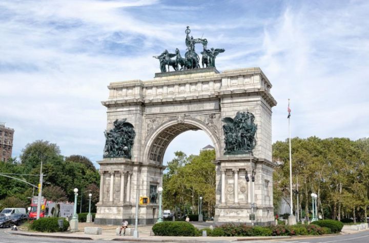 grand army plaza