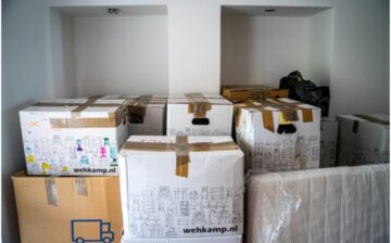 declutter BOXES BEFORE A MOVE