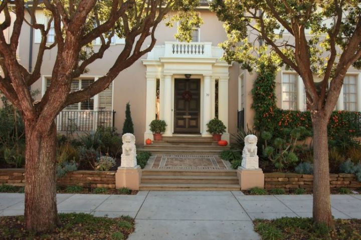 Large Classic Entryway