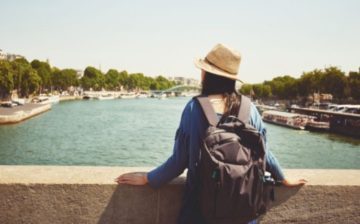 women traveling alone