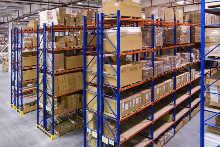 Pallet Racking: An Easy Option To Store Materials in Bulk Effectively