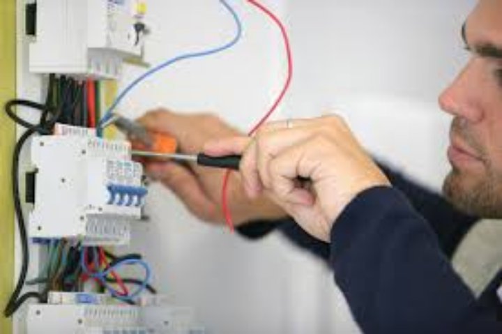 Tips to Choose a Reliable Electrical Service Provider