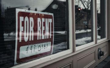 for rent sign in window