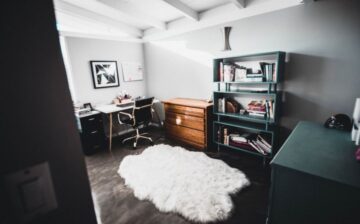 room with work desk