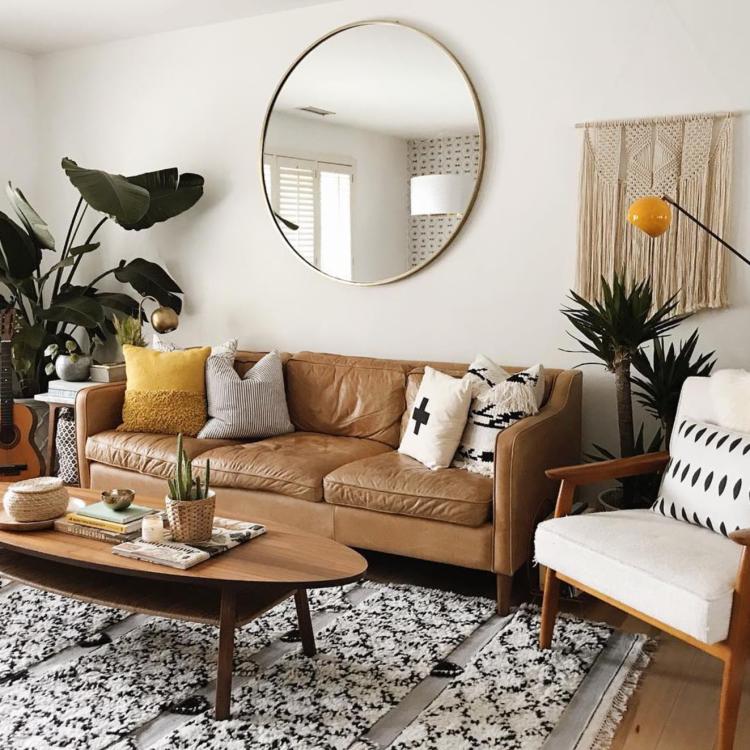 Décor Inspo: How to Spruce Up a Small Apartment Living Room