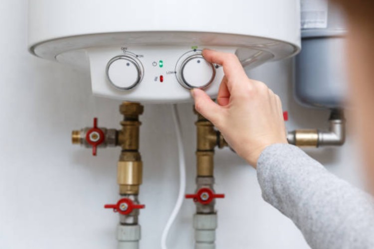Signs of Water Heater Damage That You Can't Ignore