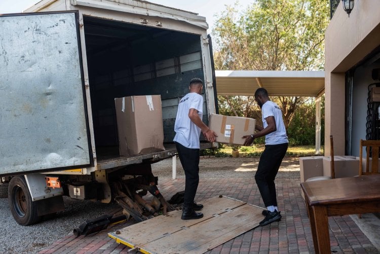 how to save money on a move