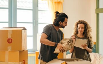 Tips to save money while moving