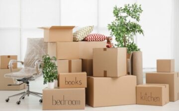 Moving house checklist and moving boxes