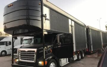 Enclosed Car Carrier truck