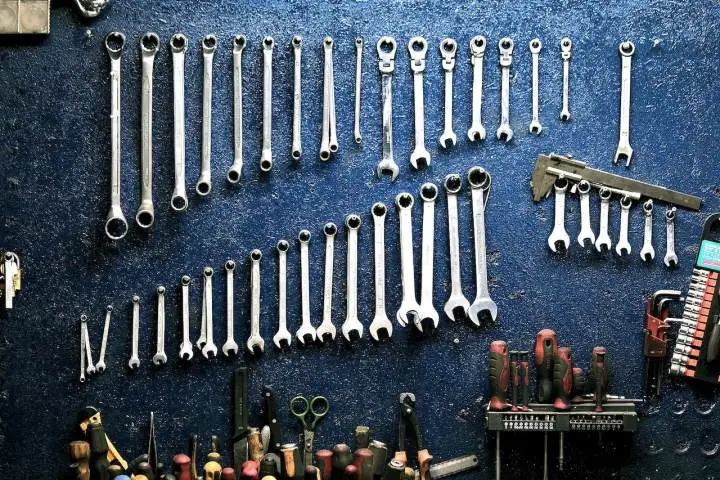 Maintenance of Cordless Tools