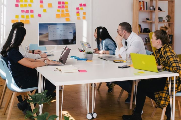 office with people working