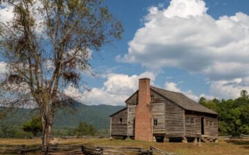 Cabin purchased in the Smoky Mountains