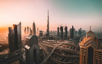 beautiful city of dubai city and its buildings