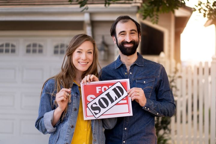 people with house sold