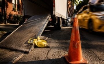 moving truck i